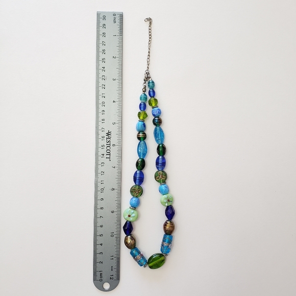 blue green glass beaded necklace - Picture 10 of 10